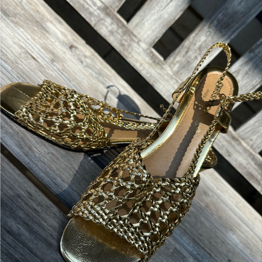 Metallic gold disco sandals 70s 80s grasshopper